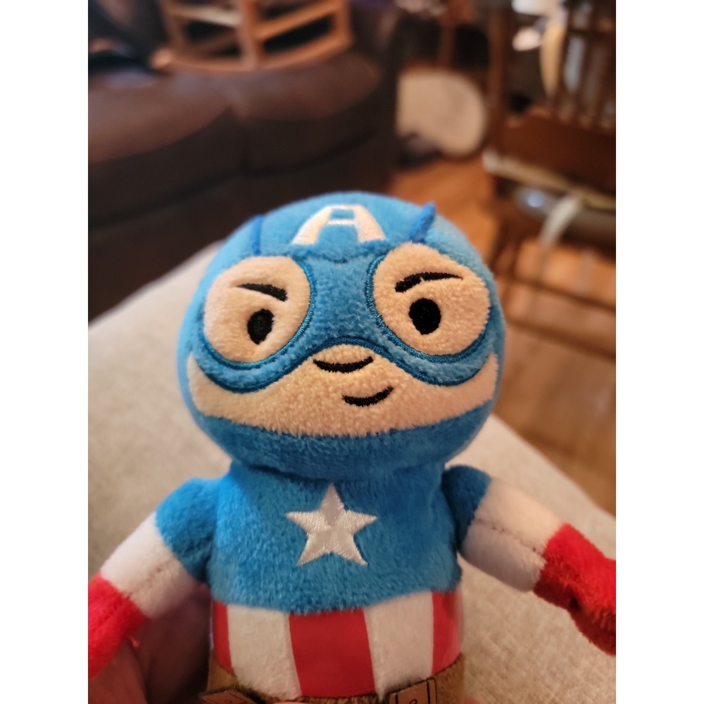 Marvel Captain America Plush - Picture 3 of 5